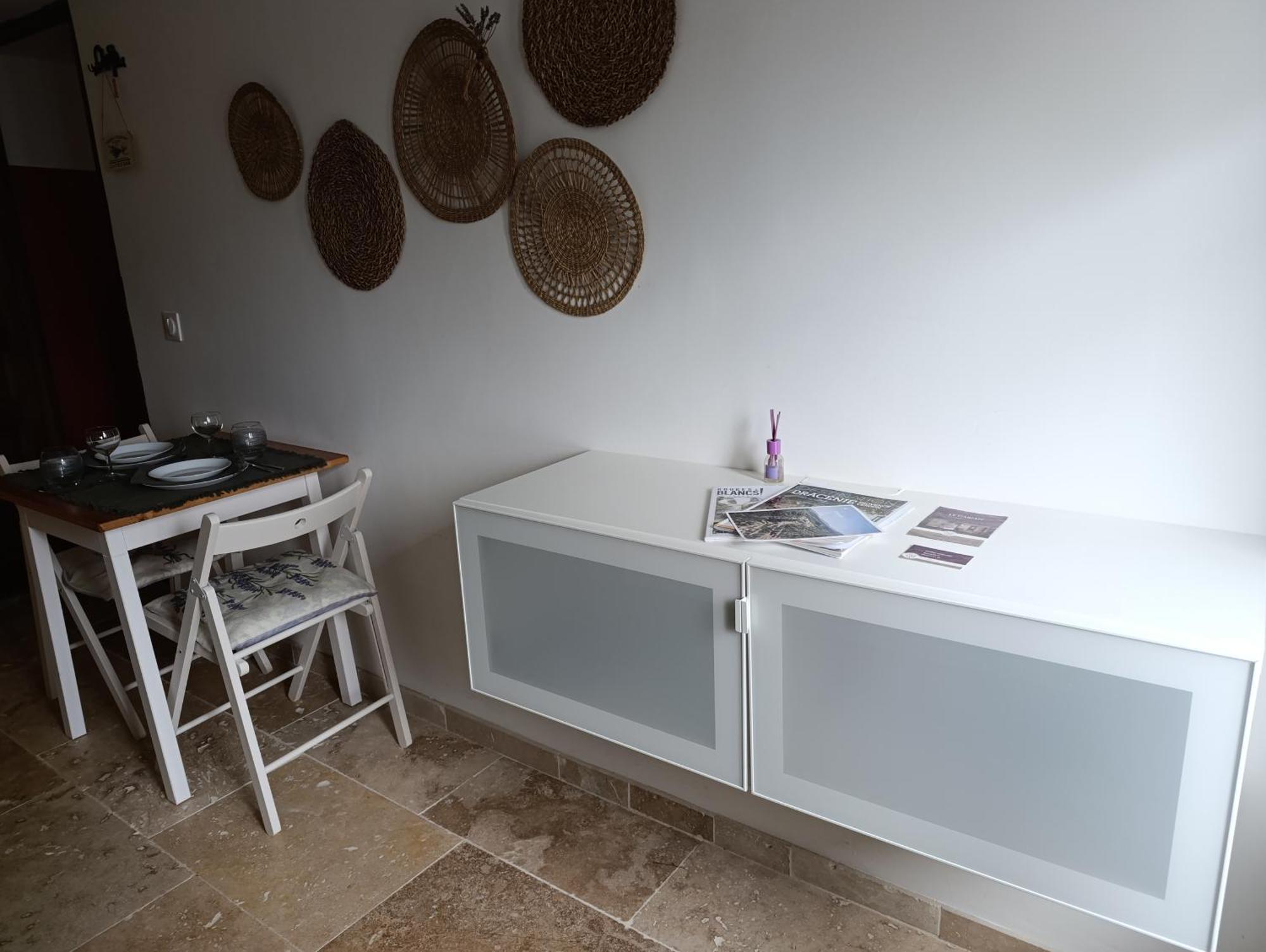 Logement Le Gabian Ampus 외부 사진
